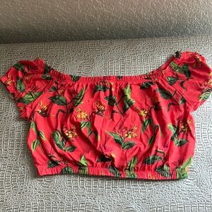 Women’s Medium Tropical Crop Blouse